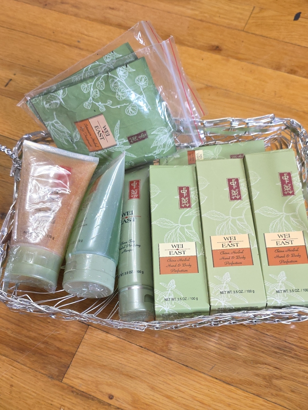 Wei East Herbal Hand & Body Perfection - Green